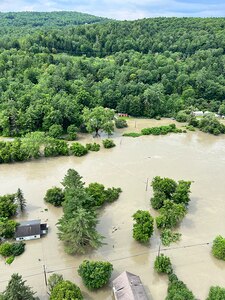 New Hampshire Black Hawk Crew Rescue Three From Flooding