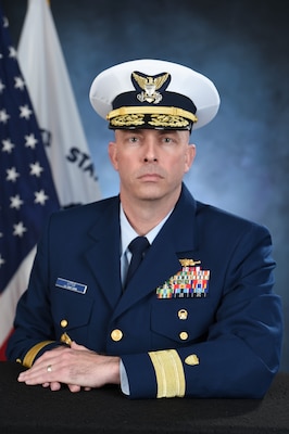 Official portrait of Rear Admiral Bob Little, U.S. Coast Guard.