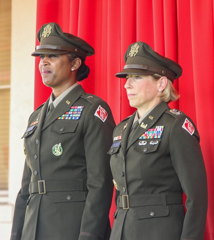 Col. Julie Balten, outgoing commander of the U.S. Army Corps of Engineers Los Angeles District, right, stands with Brig. Gen. Antoinette Gant, U.S. Army Corps of Engineers South Pacific Division commander, left, at the start of the LA District’s change of command ceremony July 14 at the LA District Base Yard in South El Monte, California.
