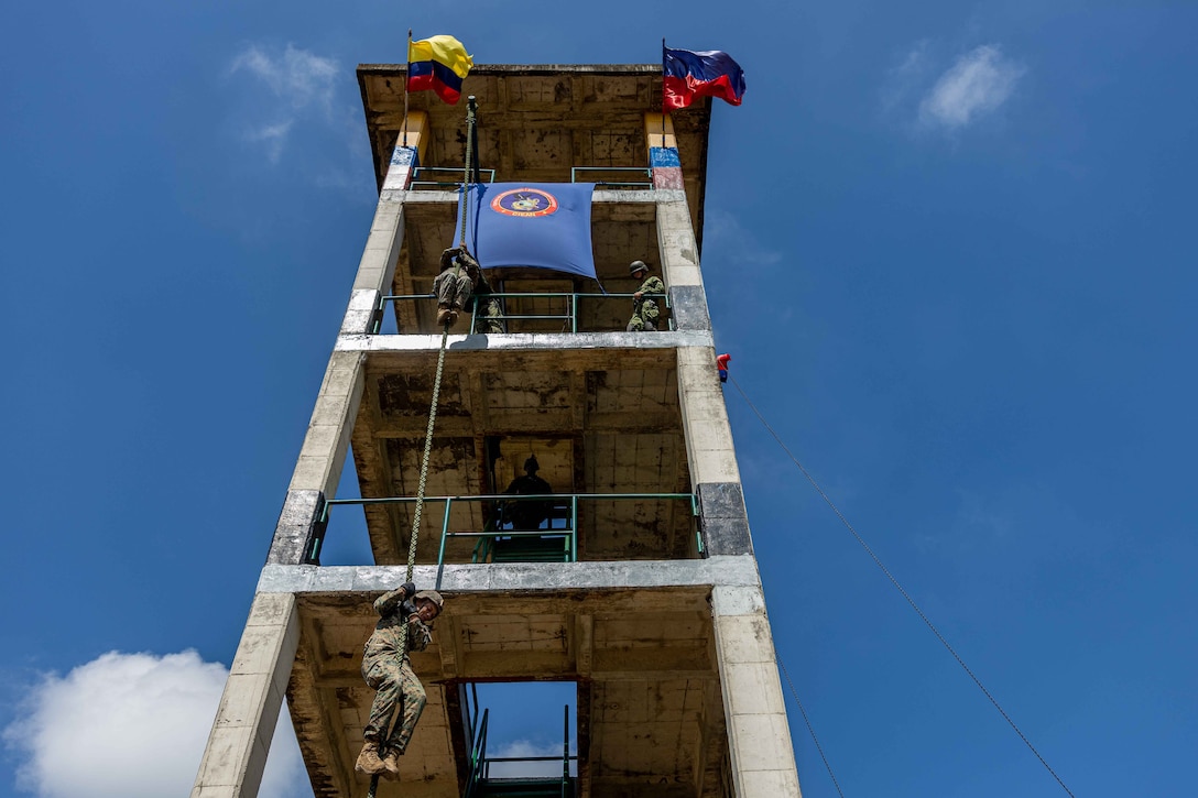 UNITAS 2023: Rappel Tower