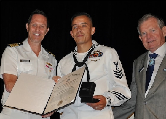 Essex Sailor Receives Engineering Navy League Award