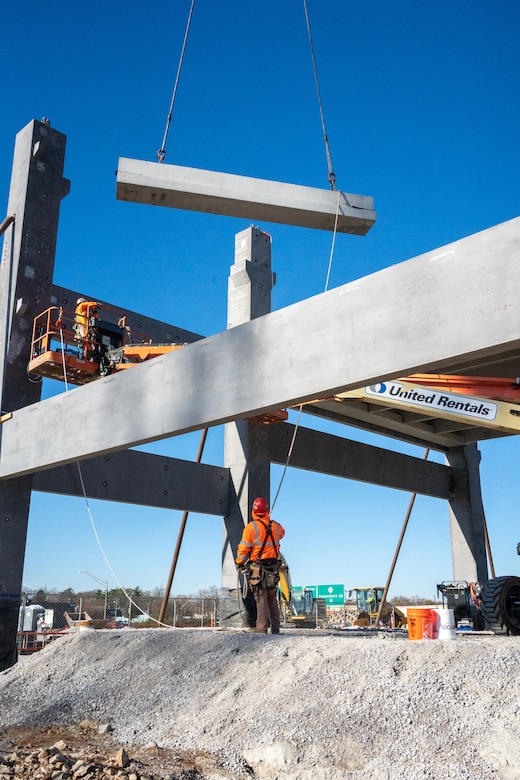 Construction continues on the North Parking Garage on the site of the Louisville VA Medical Center Nov. 21, 2022.