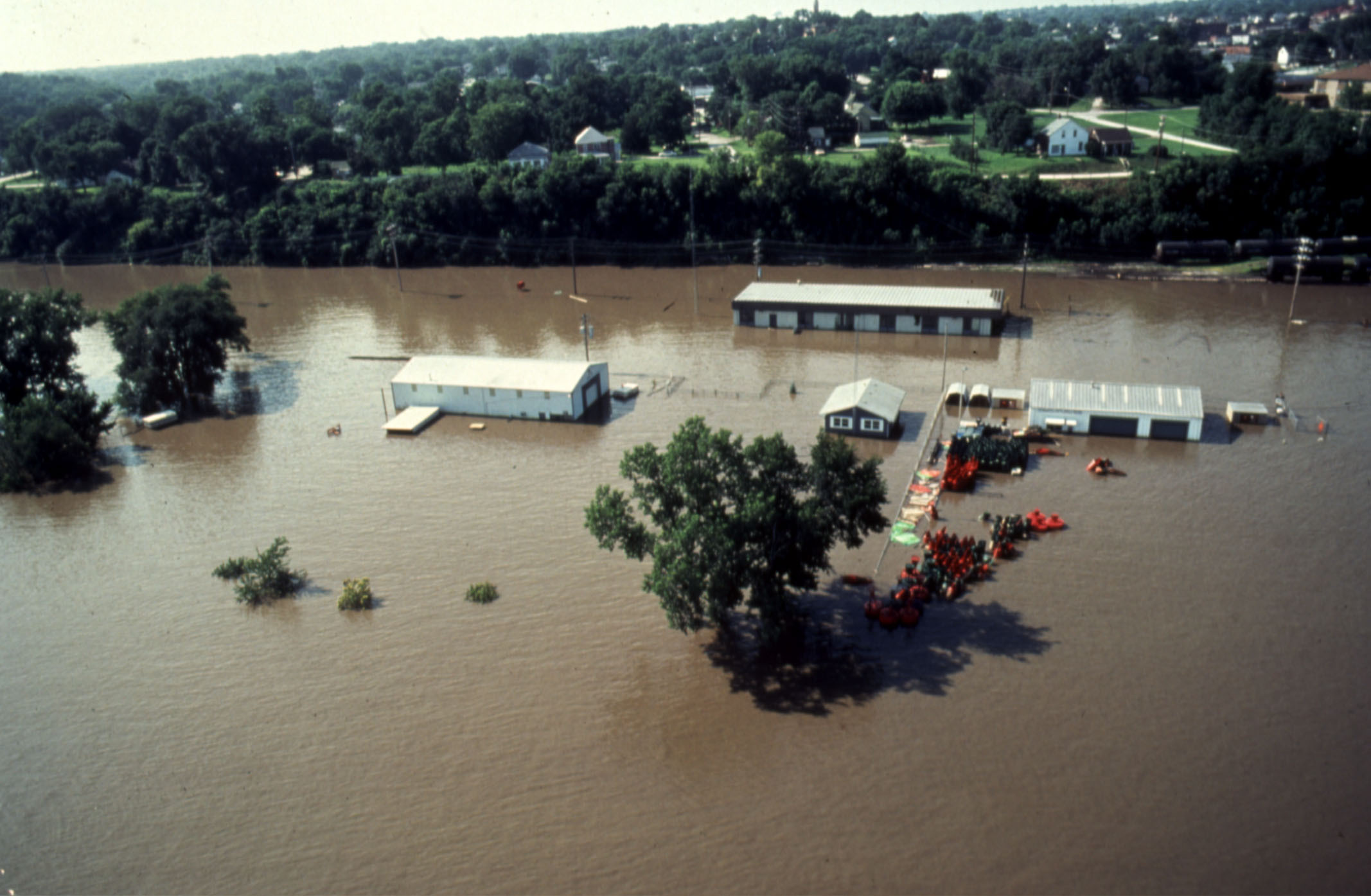 This time in history remembering the great flood of 1993 scott air