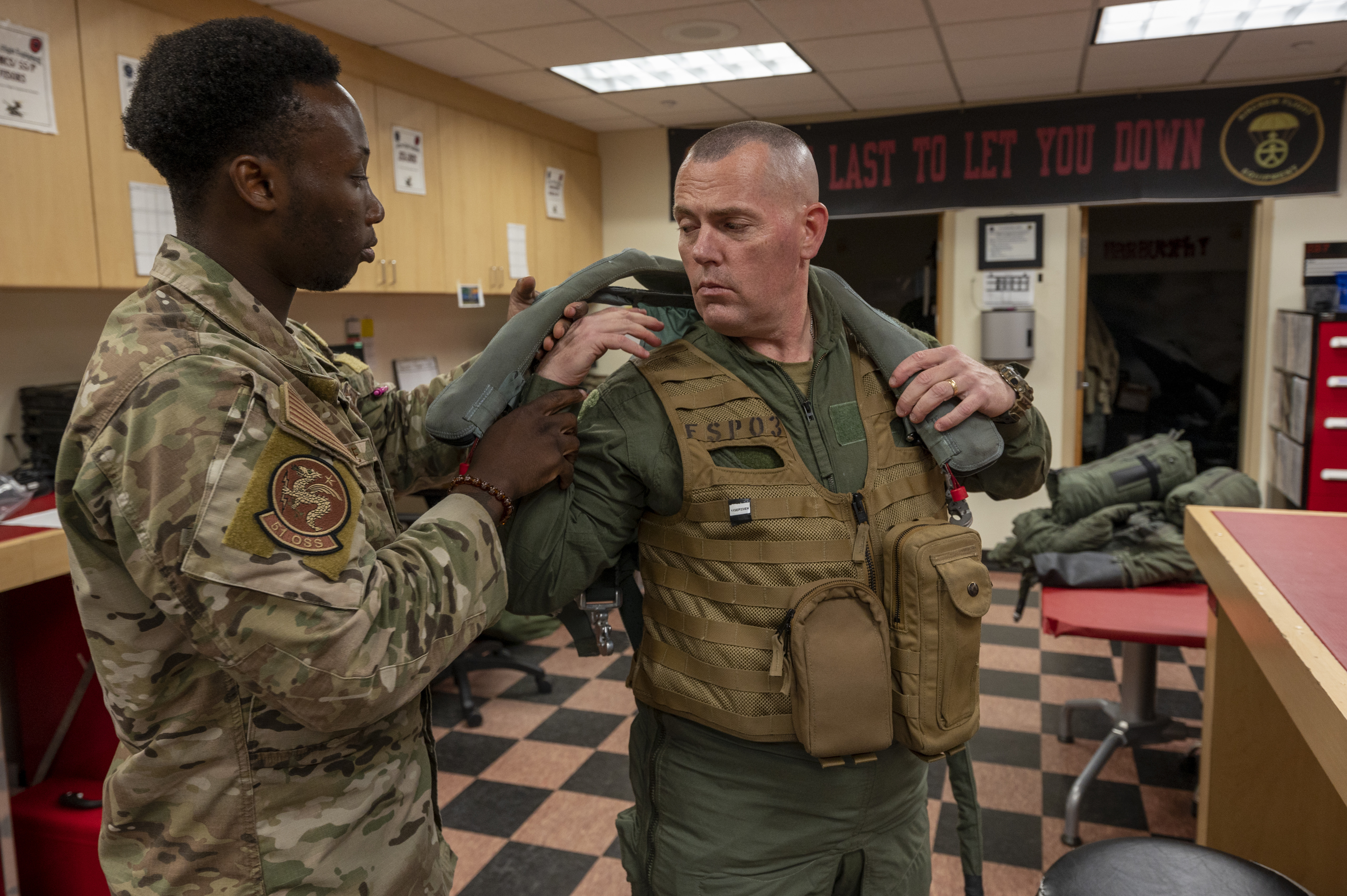 ミリタリー Walking U.S Army Sergeant ミリタリー Walking U.S Army Sergeant Pick of the 'Lik: Tech. Sgt