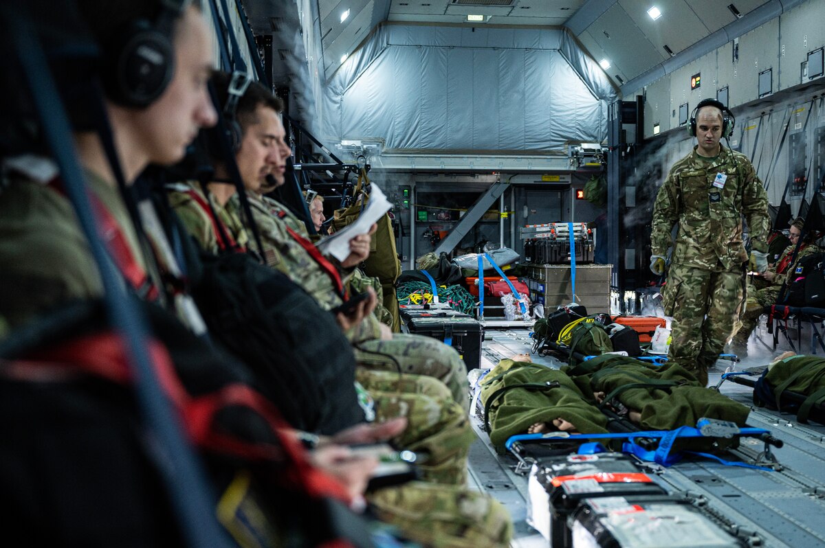 FVEY nations partner during aeromedical evac mission > Air Mobility