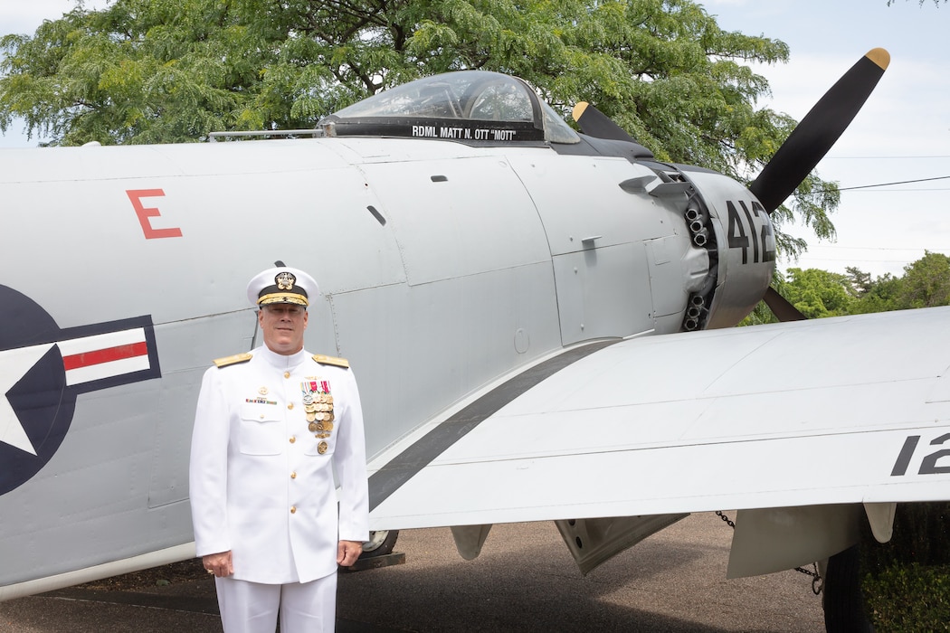 Rear Adm. Matt Ott assumed command of Naval Supply Systems Command Weapon Systems Support (NAVSUP WSS) from Rear Adm. Ken Epps in a ceremony aboard NSA Philadelphia, June 9.