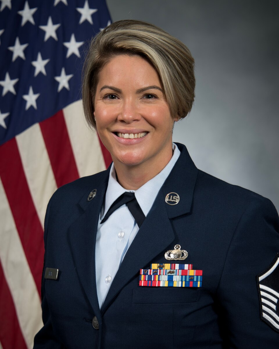 MASTER SERGEANT AYMEE A. NEAL OFFICIAL PHOTO