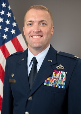 Col. Matthew R. Altman poses for an official photo.