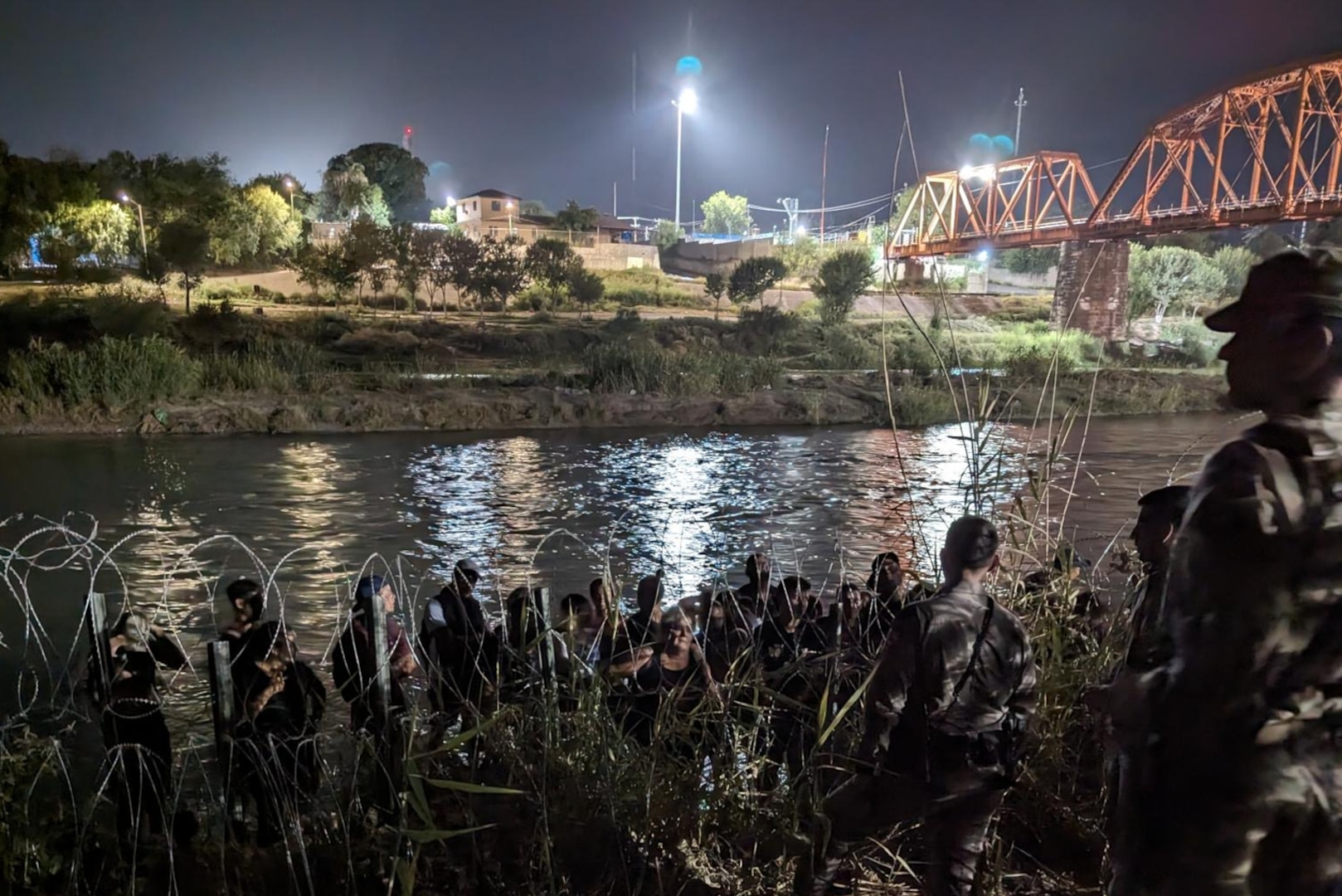 VNG Soldiers and Airmen complete first two weeks supporting Operation Lone Star in Texas