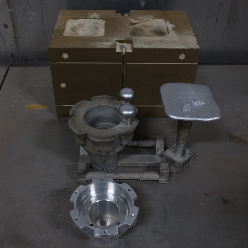 A casting mold, a resulting rough pour and a finished aircraft part