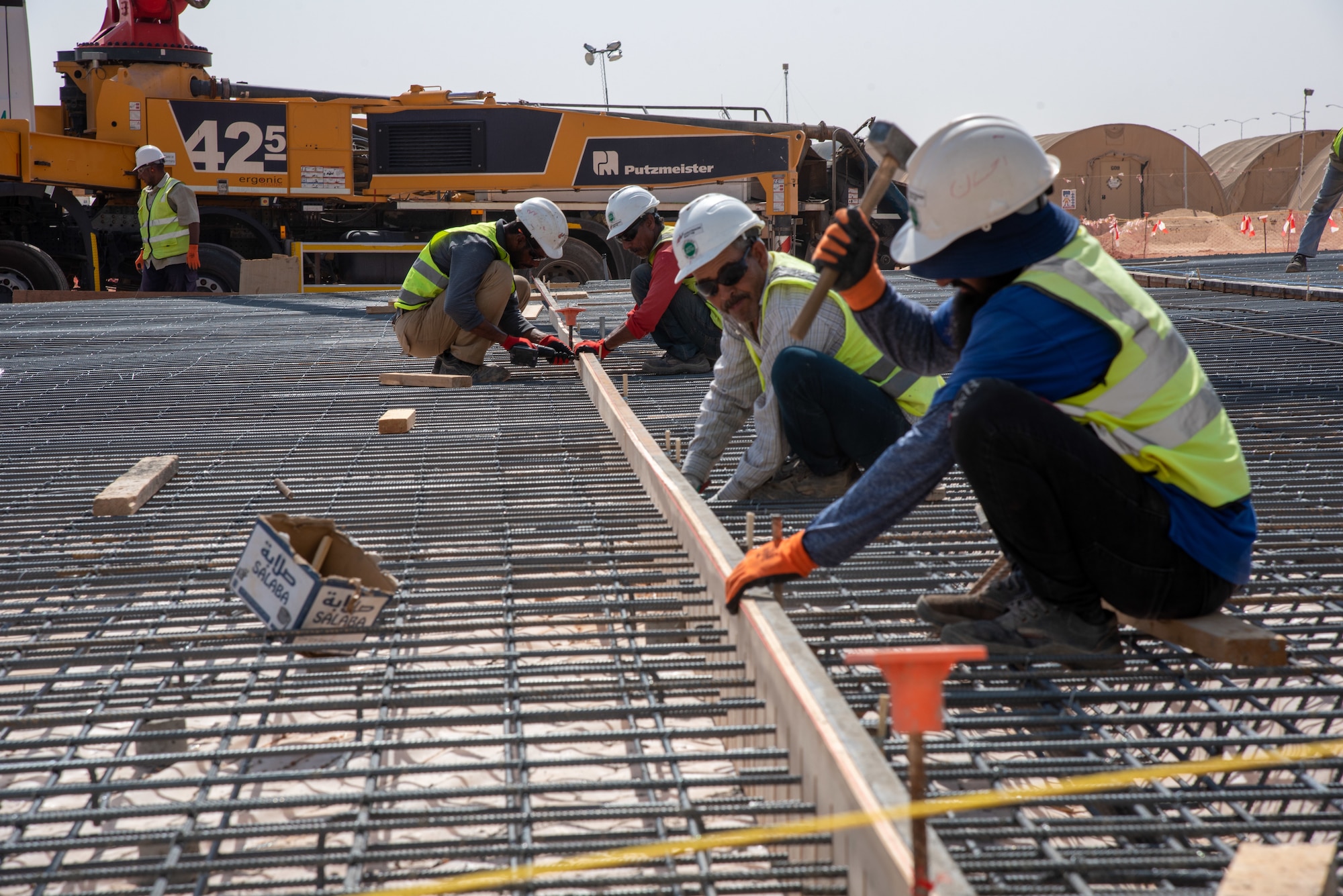 378th AEW Command Staff tours CHU construction