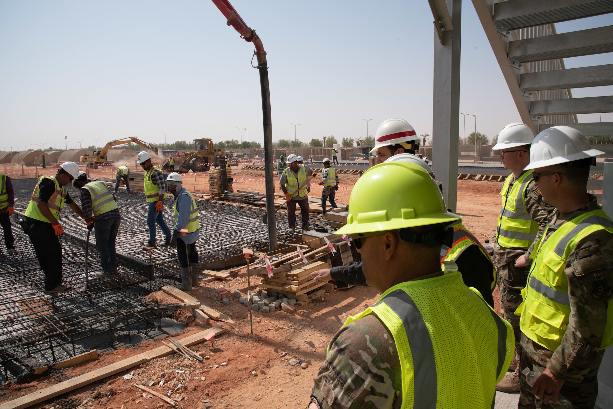 378th AEW Command Staff tours CHU construction