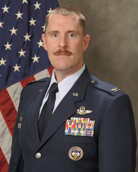 Official portrait of Col Gregory G. Keller