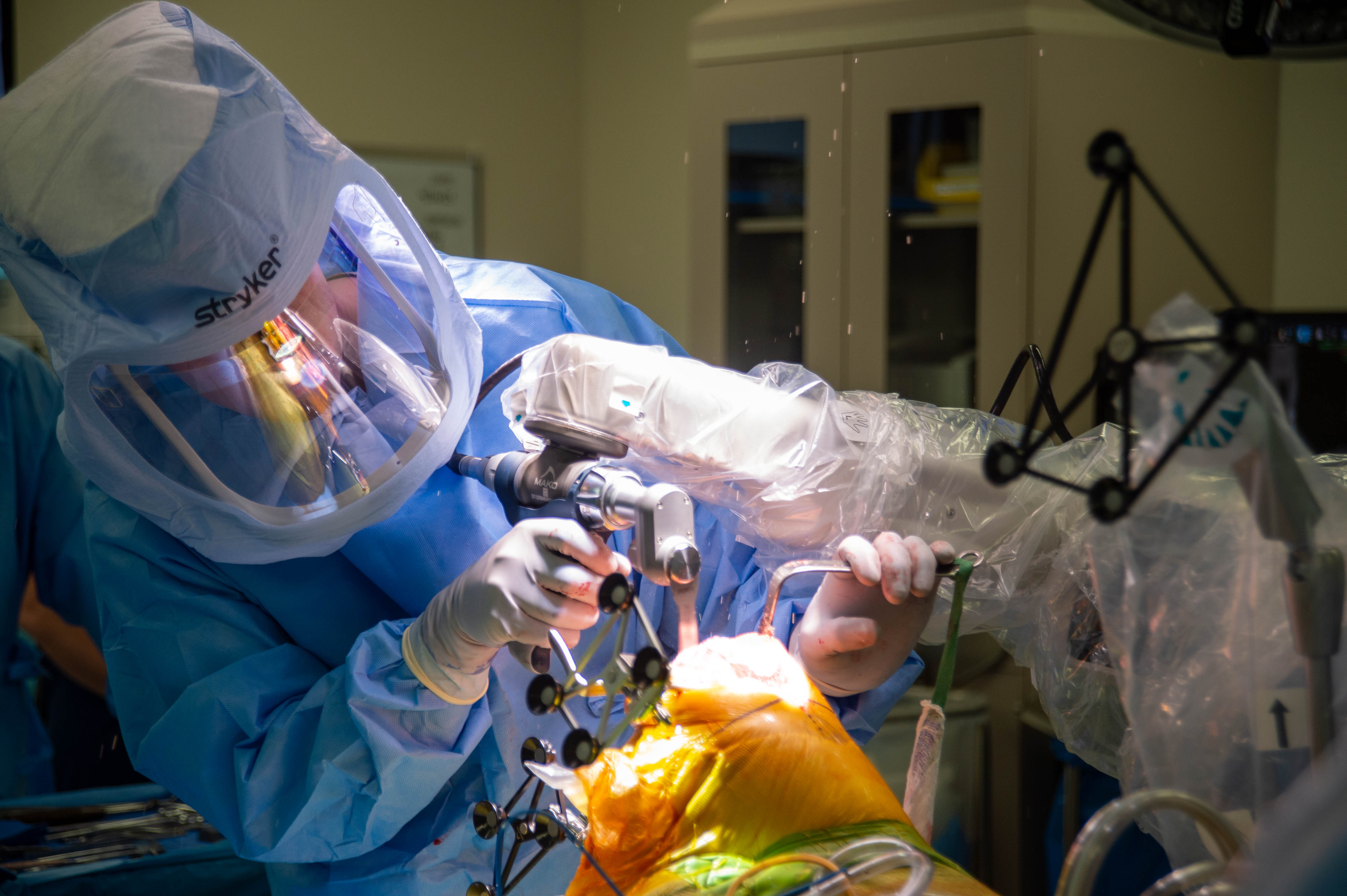 Total Knee Replacement Mako Triathlon Robotic Assisted, 41 OFF