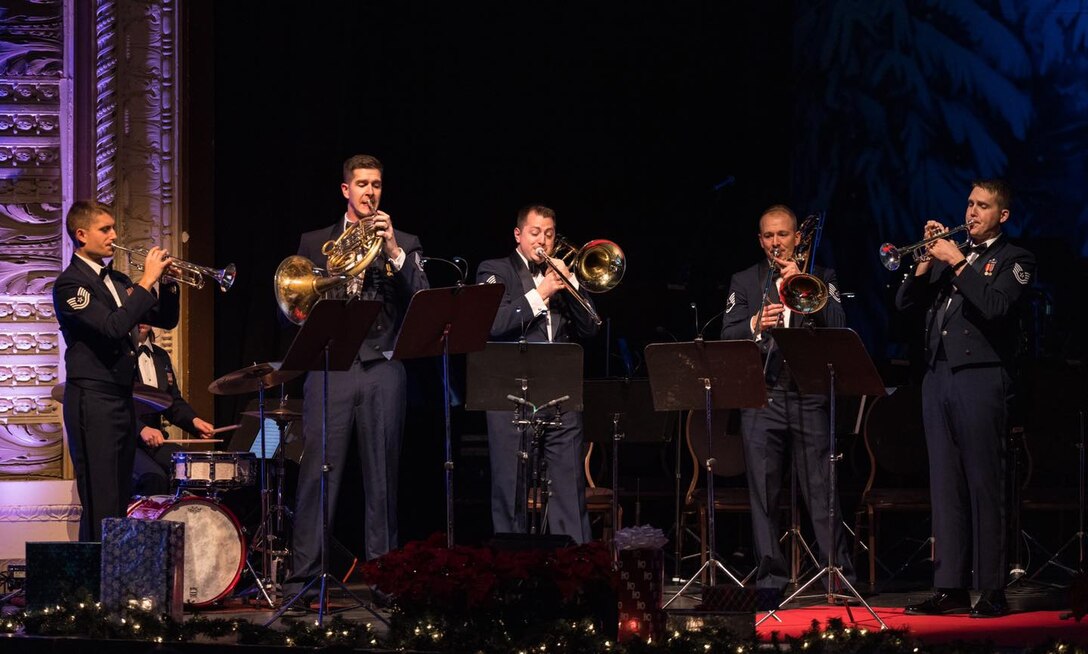 Stellar Brass from Holly and Ivy 2022