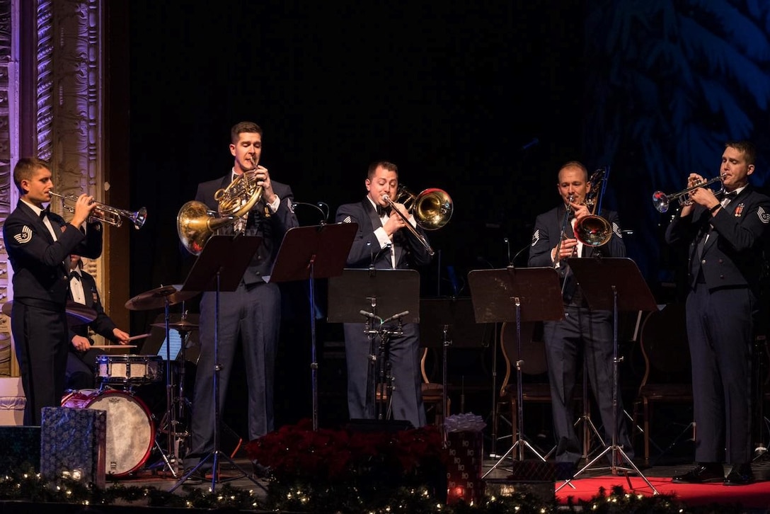 Stellar Brass from Holly and Ivy 2022