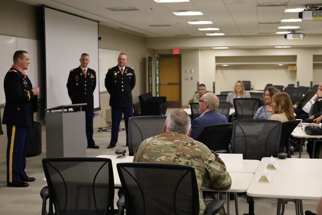 Two of 88th Readiness Division’s former top engineers honored by Army Engineer Association