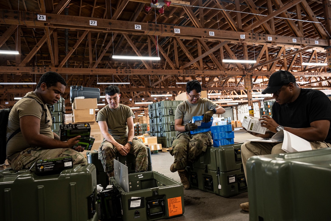 USAMMDA logisticians, Army Reserve Soldiers, Army logistics support capstone hospital conversion effort in Northern California’s high desert