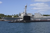 USS Vermont (SSN 792) arrives at its new homeport of Joint Base Pearl Harbor-Hickam.