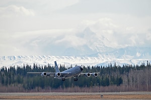 KC-135 Stratotanker