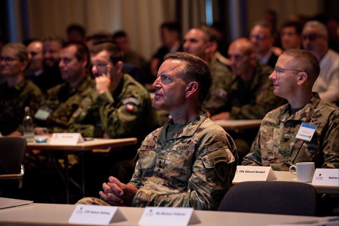 US Army brings cybersecurity professionals together for summit in Germany