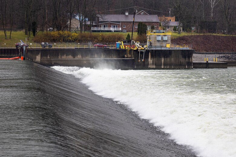 Hydropower facility in the Pittsburgh District