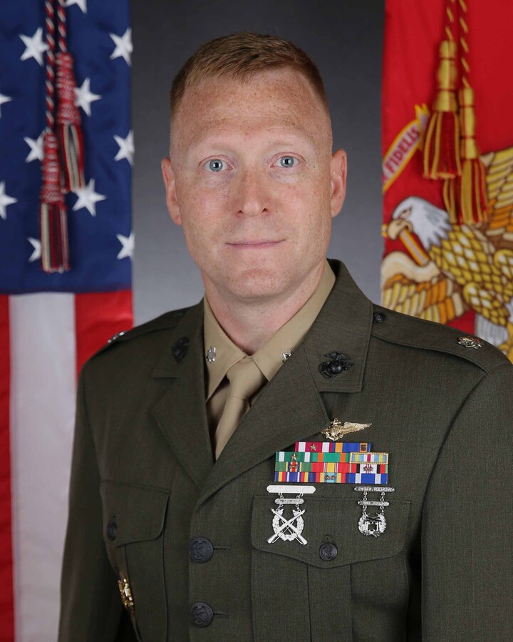 Command photo of Lt. Col. Christopher E. Lyon