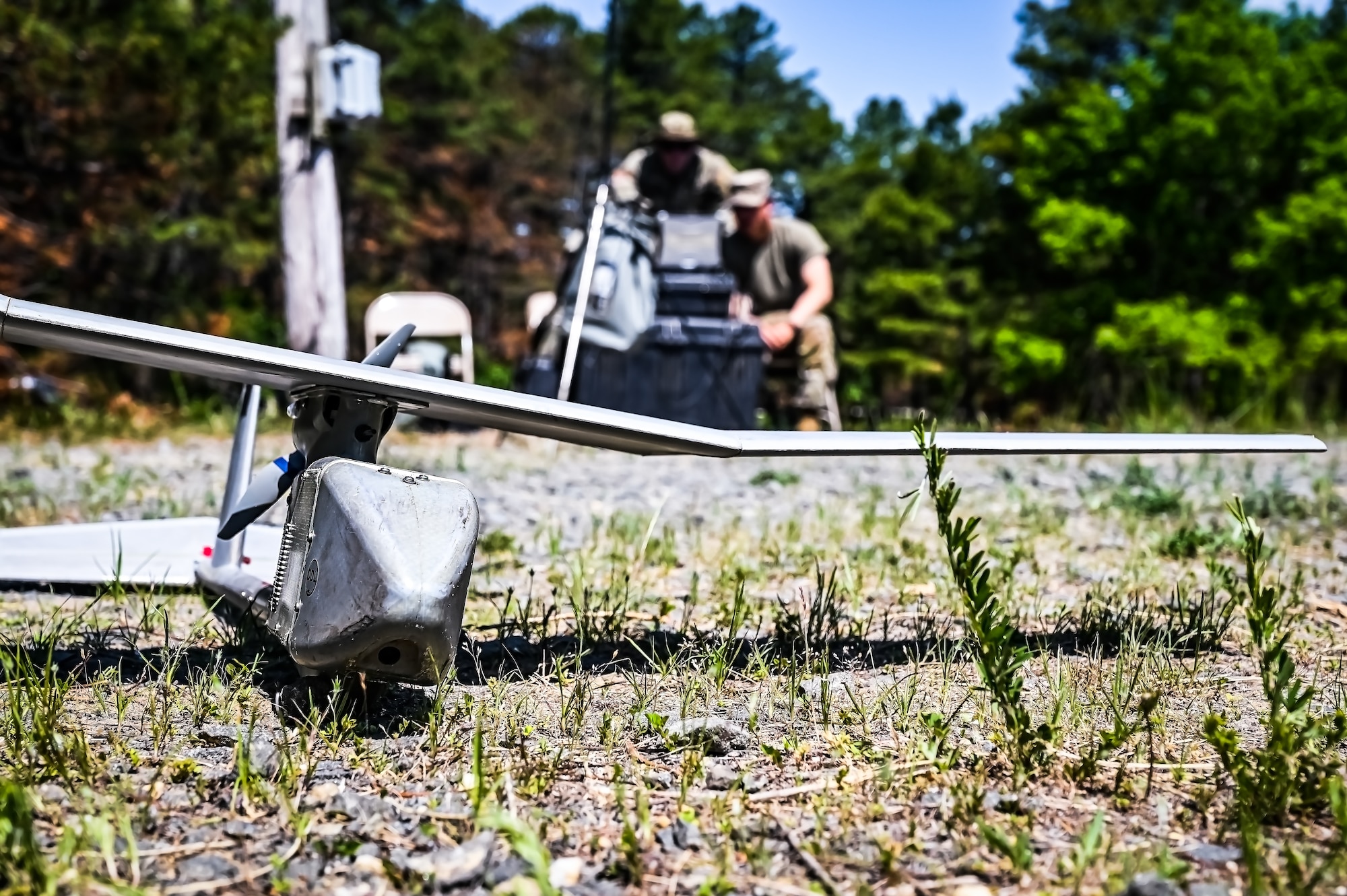 The small hand-launched remote-controlled unmanned aerial vehicle provides day or night aerial intelligence, surveillance, target acquisition, and reconnaissance. With a flight radius of 10km and the ability to reach speeds of 50-100 km/h, the Raven provides superior aerial reconnaissance capabilities compared to most drones.