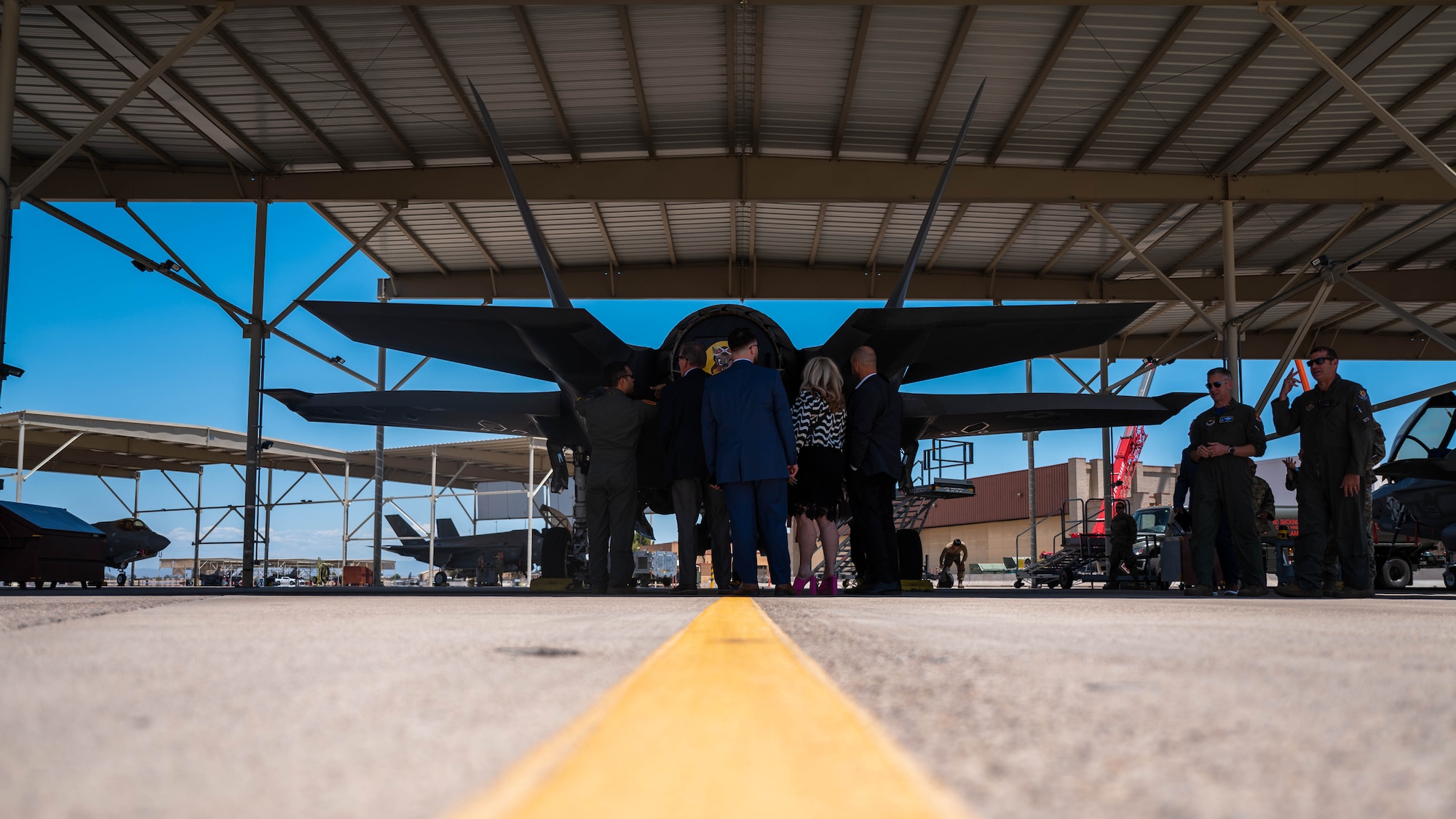 Paul Gosar examines an F-35 Lightning II aircraft on Luke AFB flightline