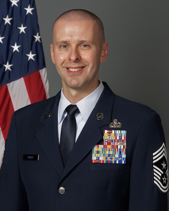 Chief Master Sgt. Lance R. Power's biography photo