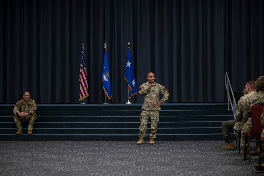 Photo of AFRC leadership visiting 307th Bomb Wing