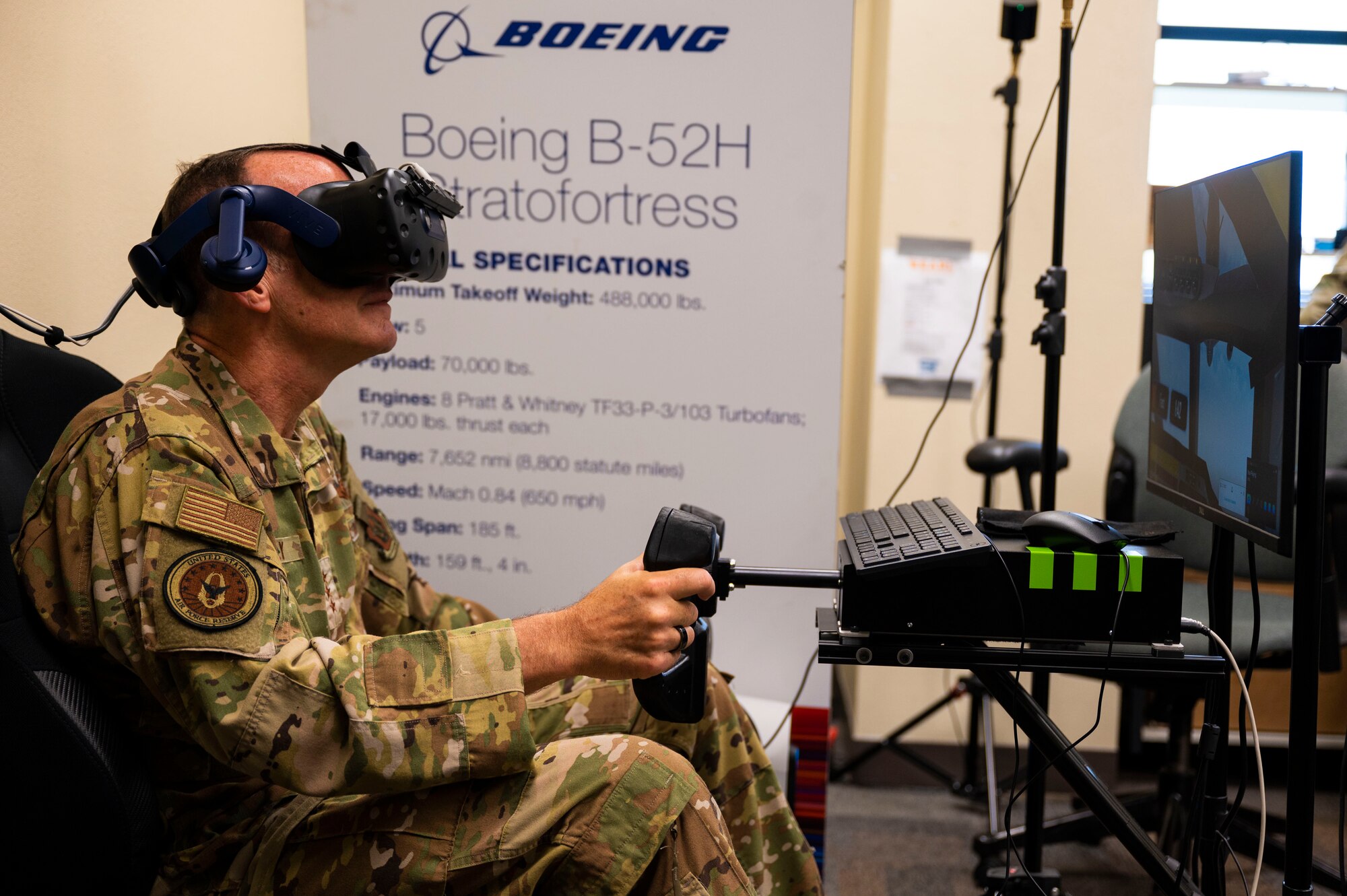 Photo of AFRC leadership visiting 307th Bomb Wing