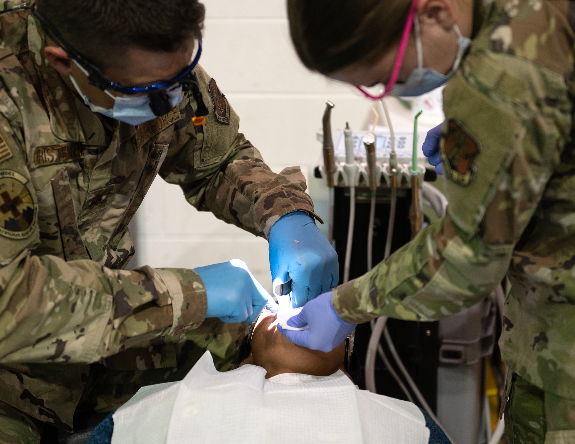 Approximately 100 Soldiers and Airmen from the Arizona, Idaho, Minnesota, and Nevada National Guards are providing care for local residents May 22-24 as part of Operation Nimiipuu Health. Operation Nimiipuu Health is an Office of Secretary of Defense Reserve Affairs-sponsored, Army National Guard-led, multi-service training event. As part of the Innovative Readiness Training program, the event is designed to improve service member readiness while providing key services to American communities. The IRT event kicked off last week in Lapwai, Idaho, and operated there through May 18 before arriving at Owyhee.