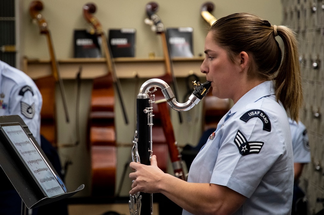 Sierra Winds performs an educational outreach show in Portland, Oregon