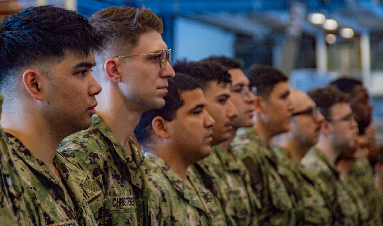 USS RONALD REAGAN FROCKS 271 SAILORS > Commander, U.S. 7th Fleet