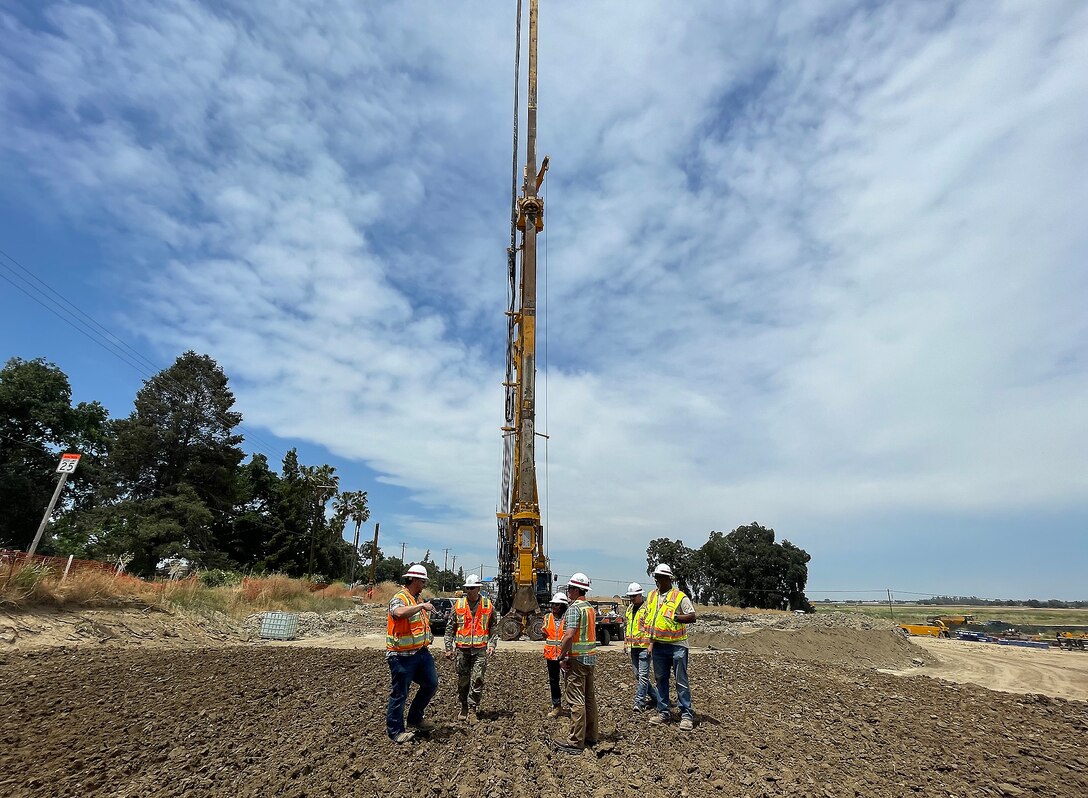 Natomas Levees Reach A construction