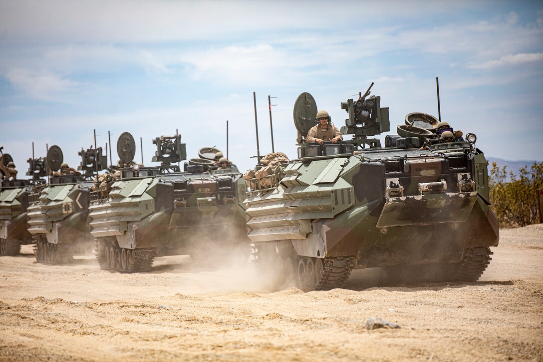 ITX 4-23: AAVs On The Move