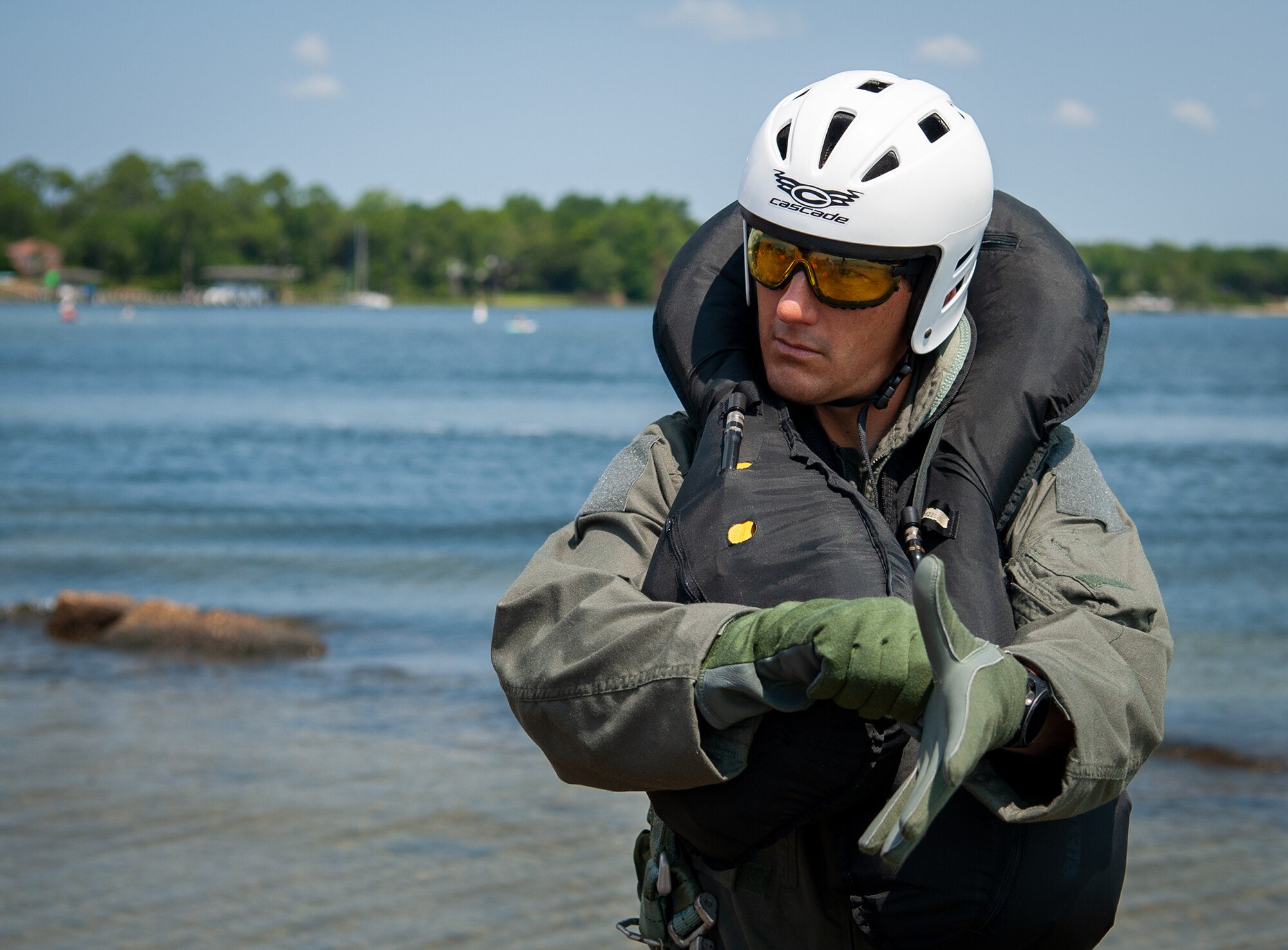 Pilots undergo water survival training
