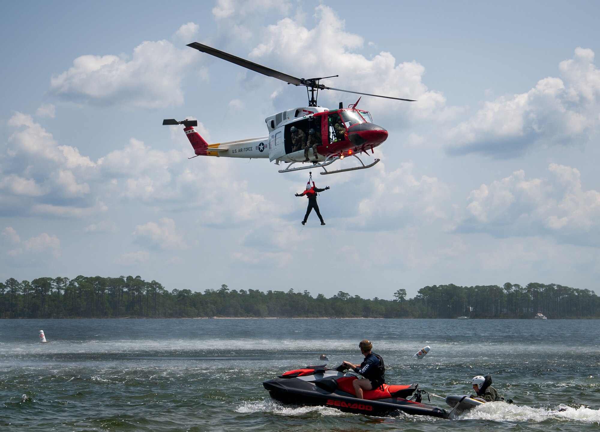 Pilots undergo water survival training