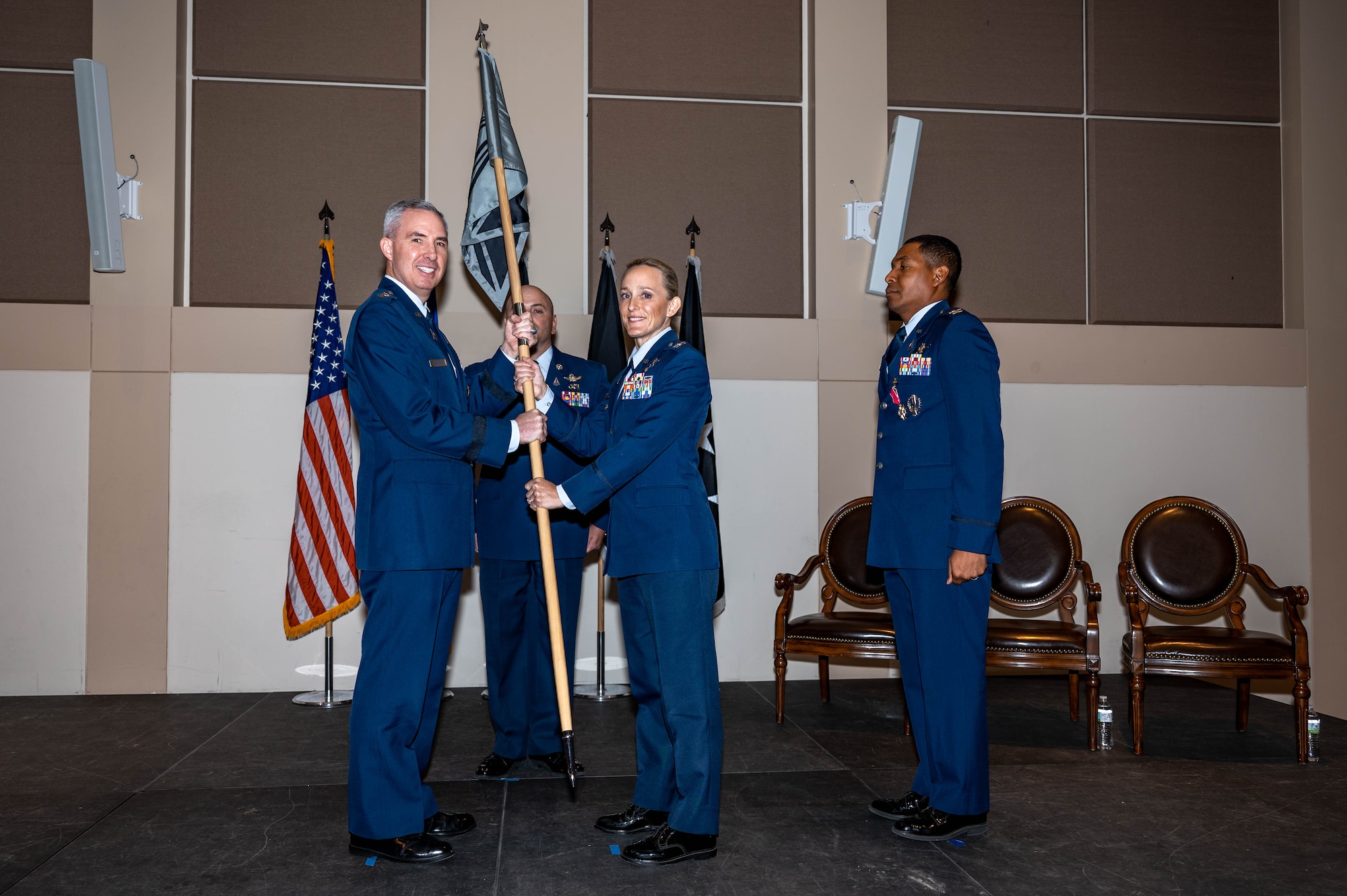 New Commander accepts flag