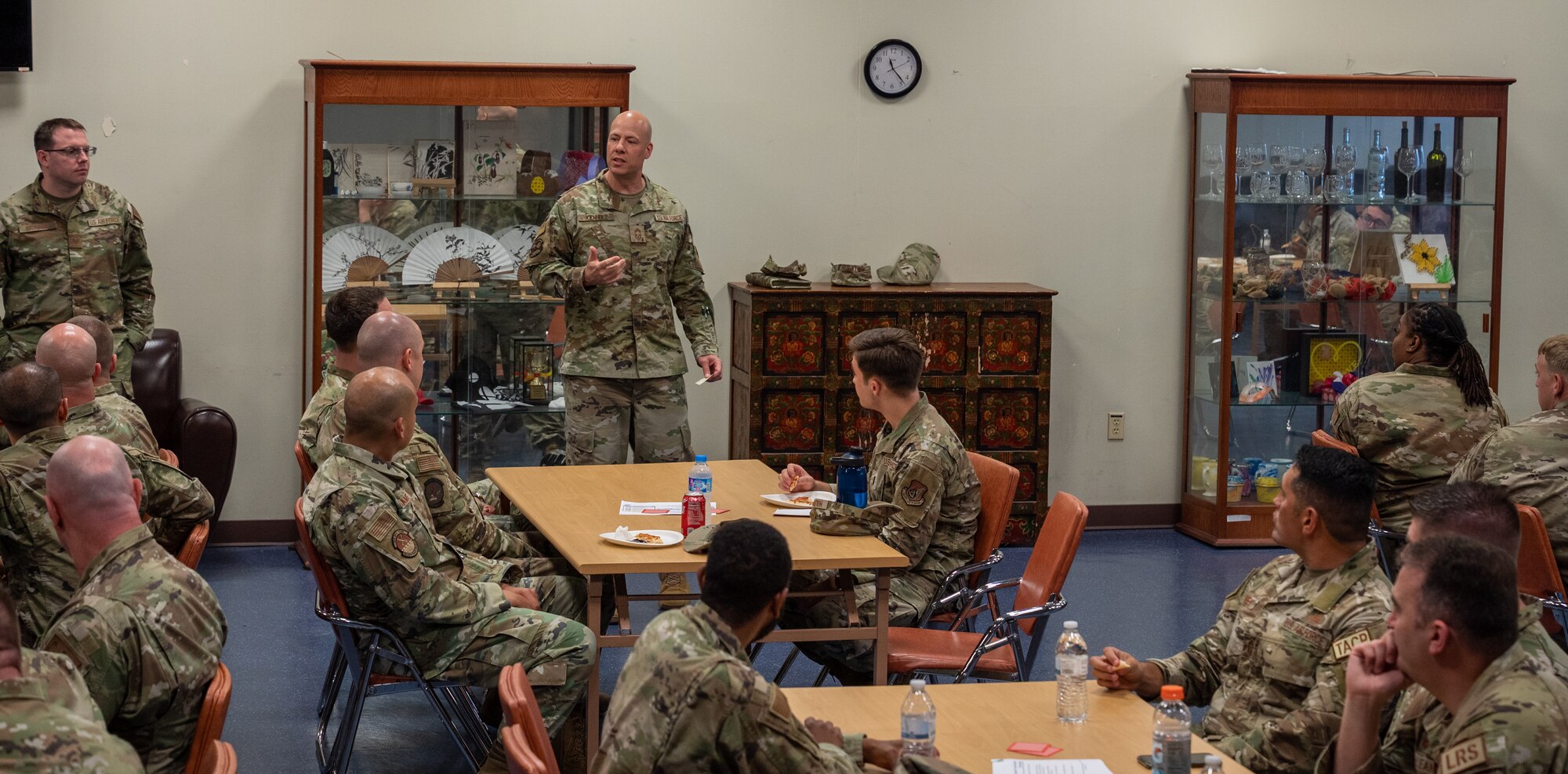 Photo of Airmen at a mentor-mentee group setting
