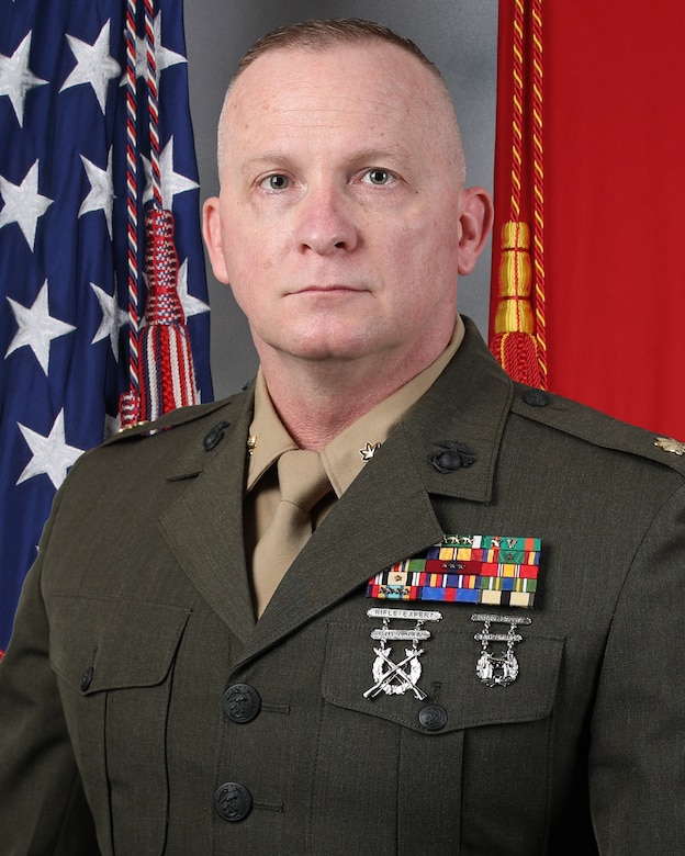 Command photo of Major Gravelle, Darryl D., Commanding Officer for Recruiting Station Oklahoma City.