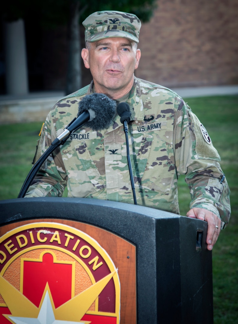 Ceremony signals leadership change for BAMC