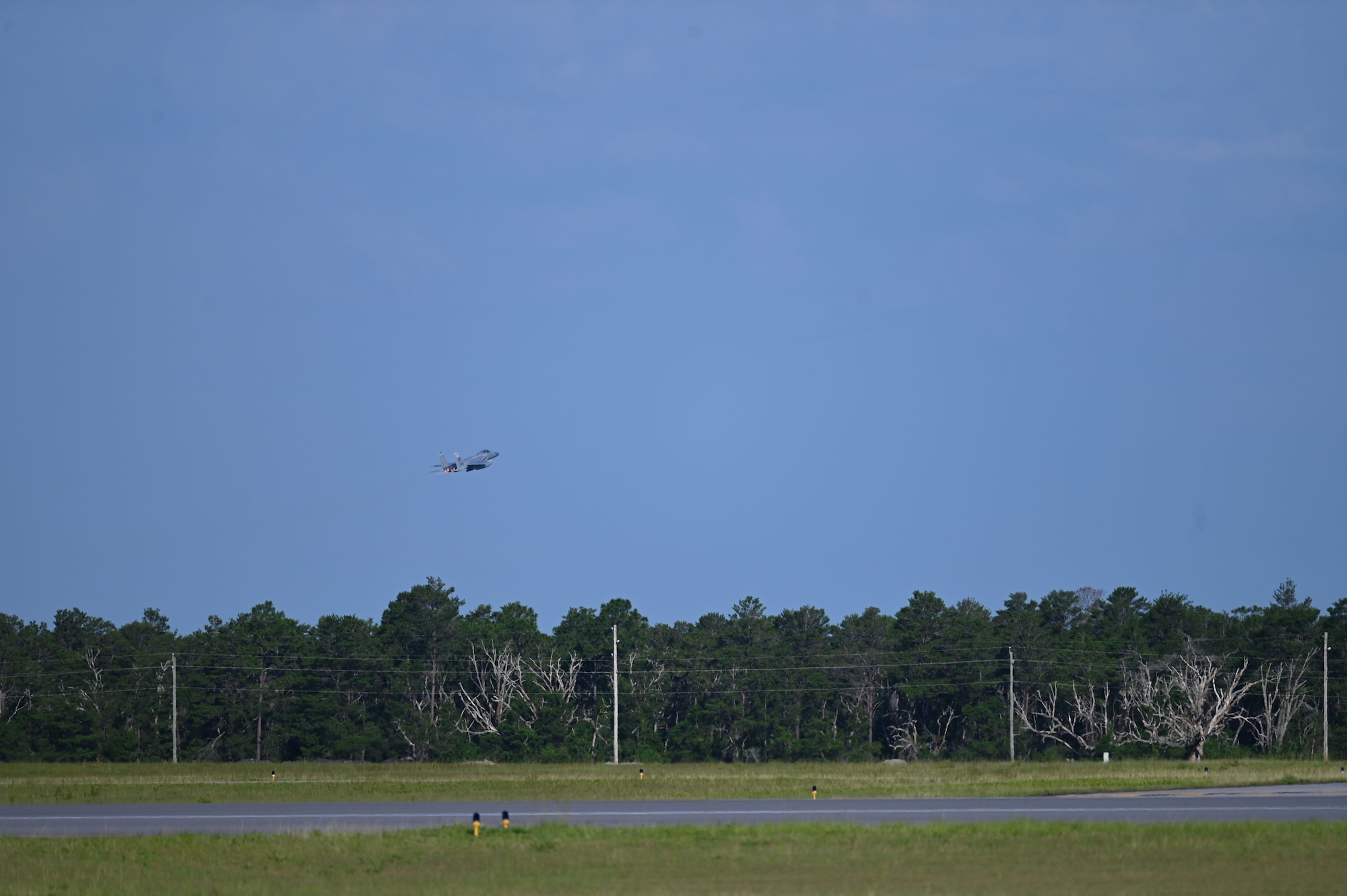 U.S. Air Force Col. John Paul F. Mintz, 850th Spectrum Warfare Group commander, takes flight at Eglin Air Force Base, Fla., June 20, 2023. The 850th SWG provides Electronic Warfare support to the Combat Air Forces, joint & allied warfighters, planners and Department of Defense leaders. (U.S. Air Force photo by Staff Sgt. Ericka A. Woolever)