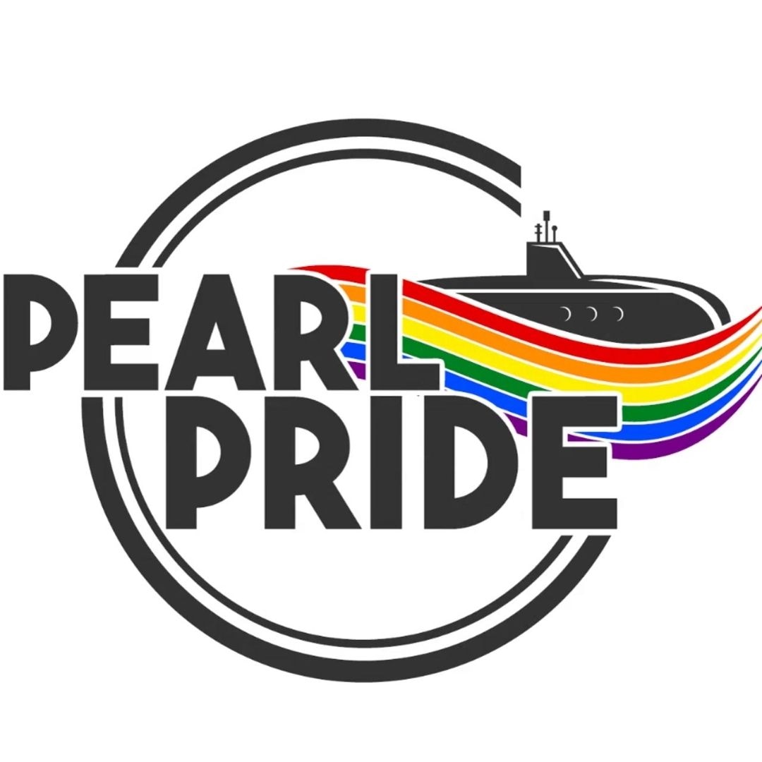 Pearl Pride logo with the words Pearl Pride surrounded by a double circle and a submarine with a wave made of rainbow colors.
