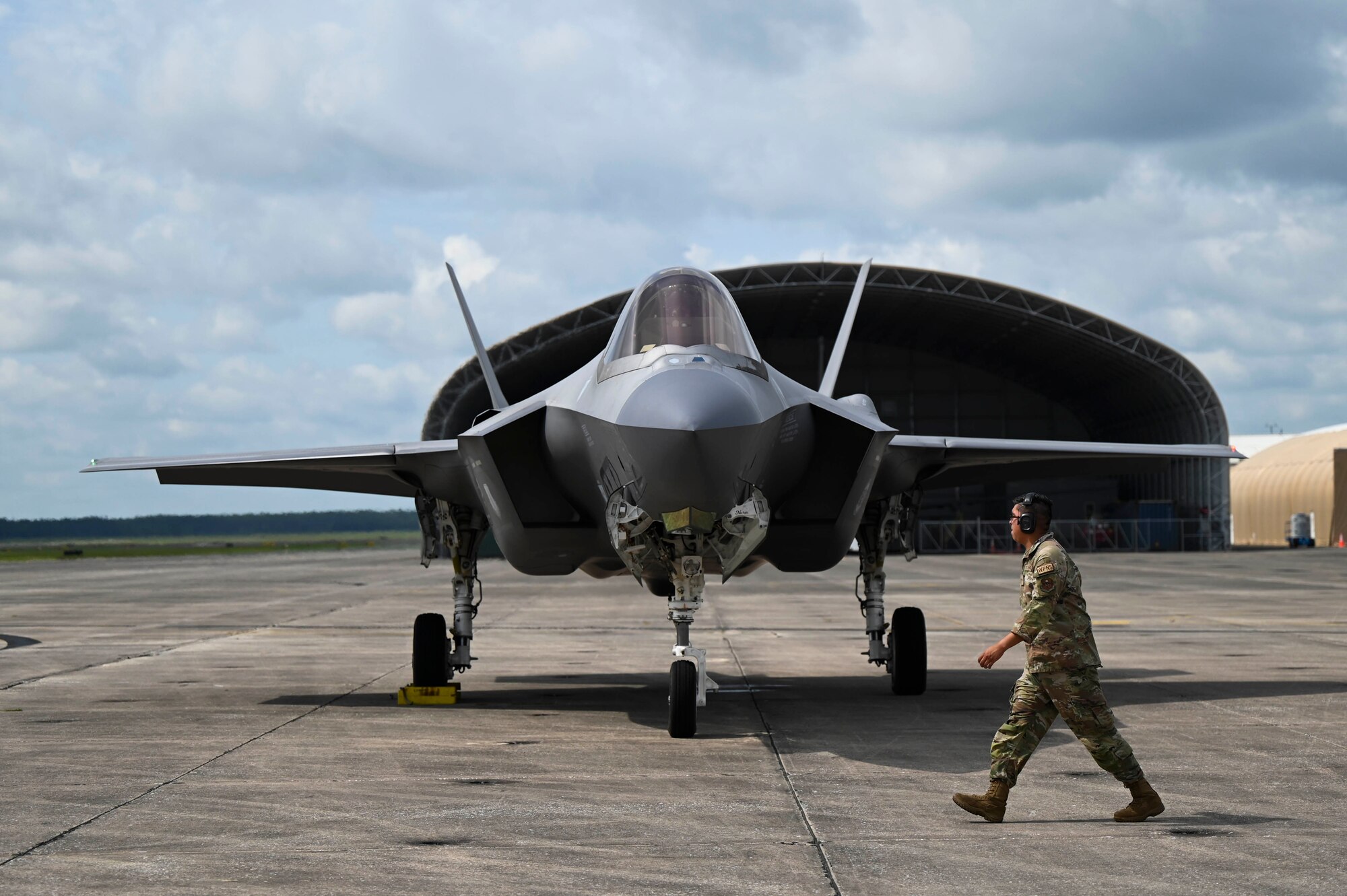 33rd FW Hot Pit Refueling