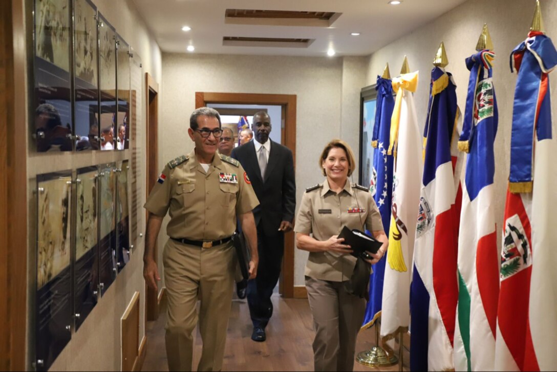 he commander of U.S. Southern Command, Army Gen. Laura Richardson, meets with Dominican Republic Minister of Defense, Lt. Gen. Carlos Luciano Díaz Morfa, and senior military leaders to discuss strengthening the longstanding U.S.-Dominican security partnership.