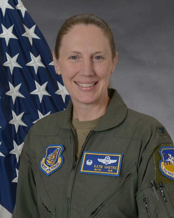 photo of an airman