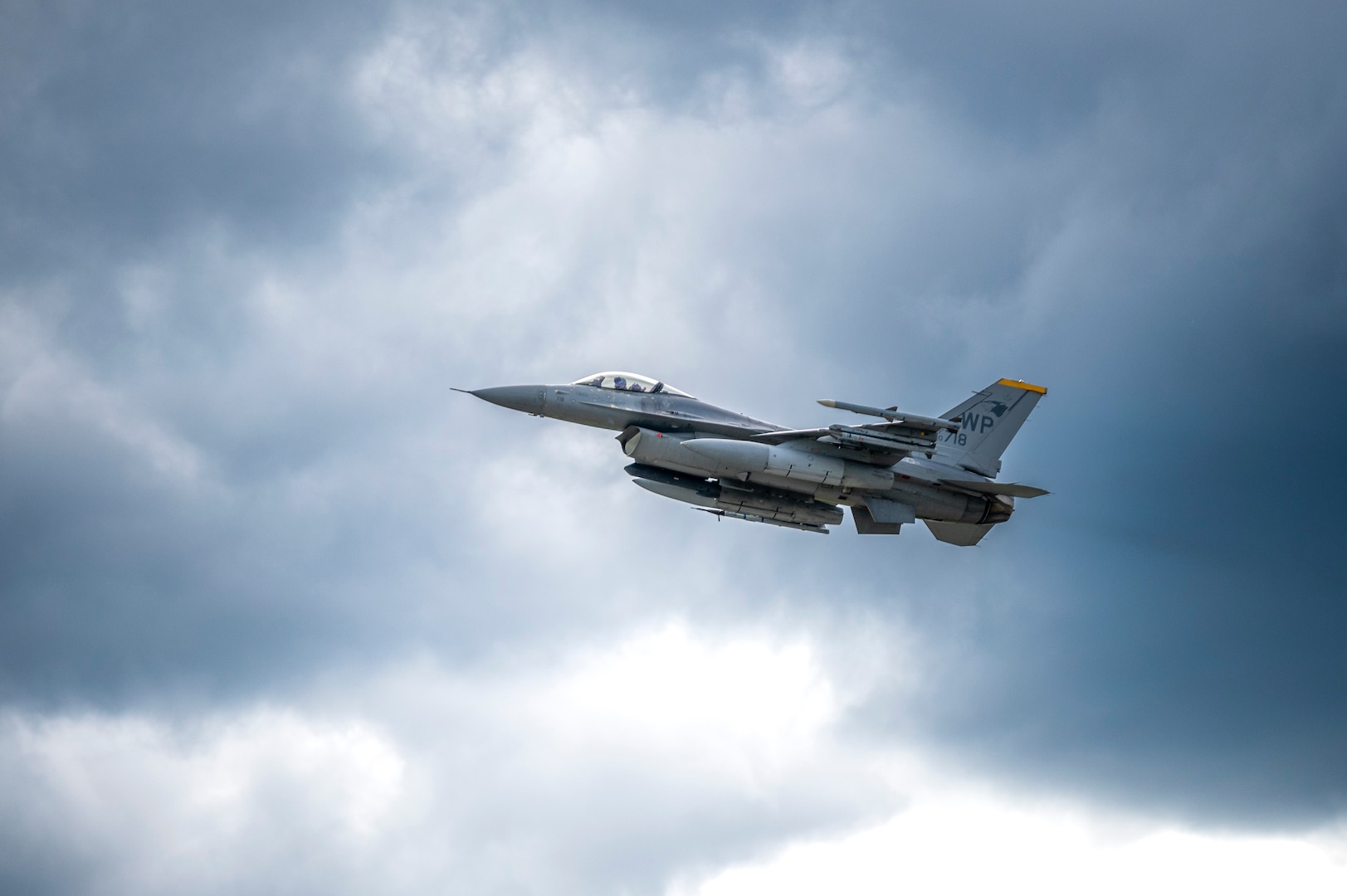 Kunsan AB F-16 Fighting Falcon flies in sky during RED FLAG exercise