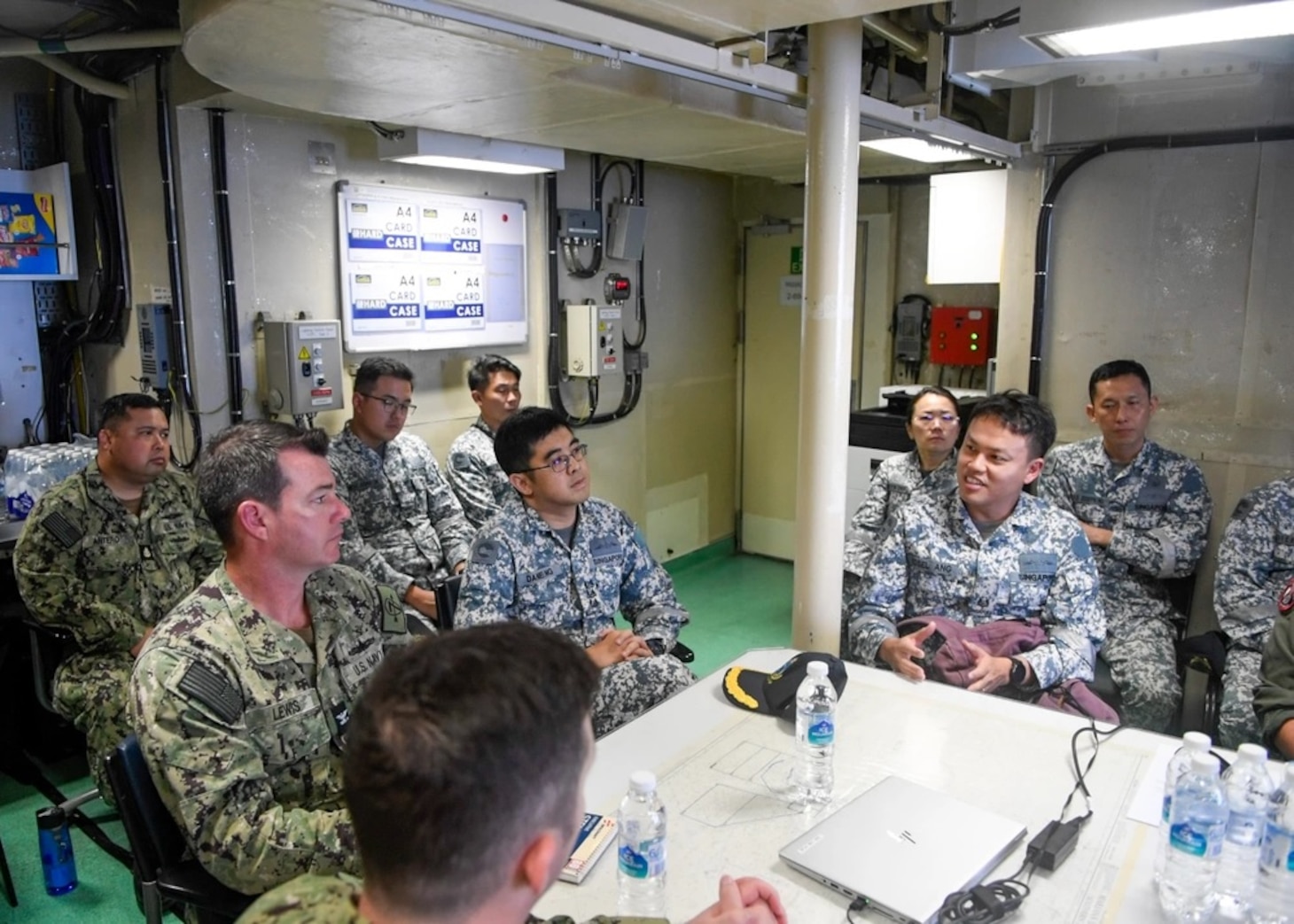 US, SINGAPORE NAVIES CONDUCT OPERATIONAL MEETING AT EXERCISE PACIFIC GRIFFIN 2023